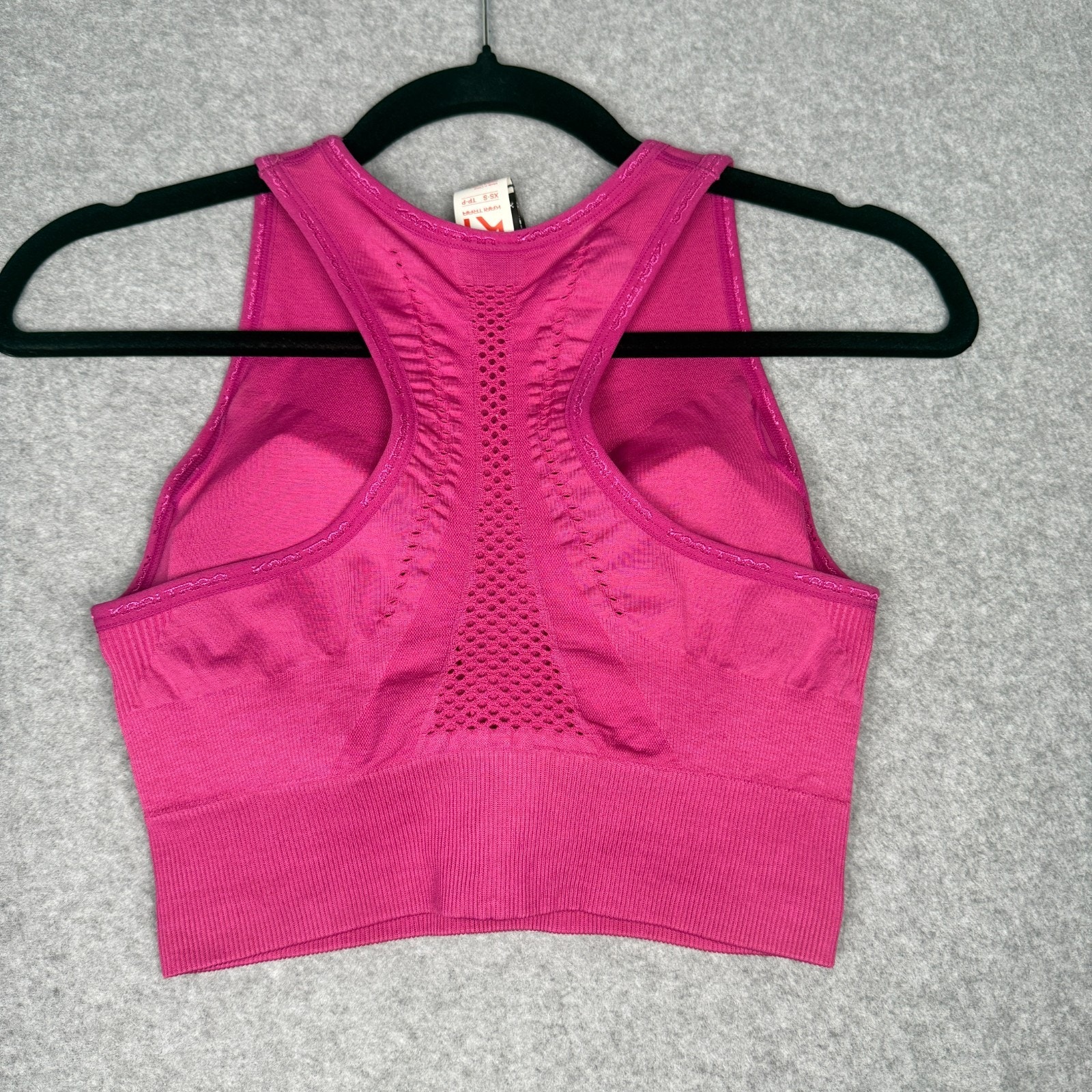 Kari Traa Sports Bra Size Xs / S Fuschia Seamless Racerback Medium Support Nwt — image 2 of 8